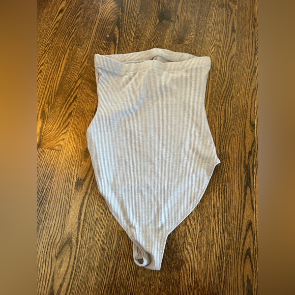 BUNDLE: black and grey strapless rubbed bodysuit - Picture 4 of 5